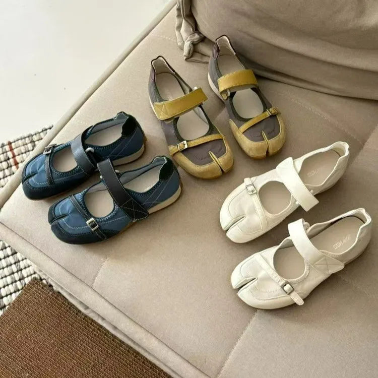 Women Split Toe Mary Jane Shoes Soft Flat Sole Metal Buckle Strap Retro Casual Walking Shoes For Daily Street Outdoor Daily Wear