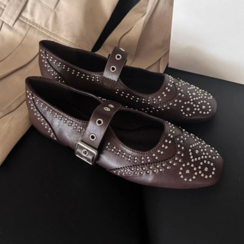 Retro Rivet Buckle Design Flats Women Round Toe Shallow Elegant Mary Jane Shoes for Ladies Fashion Brand Designer Casual Shoes
