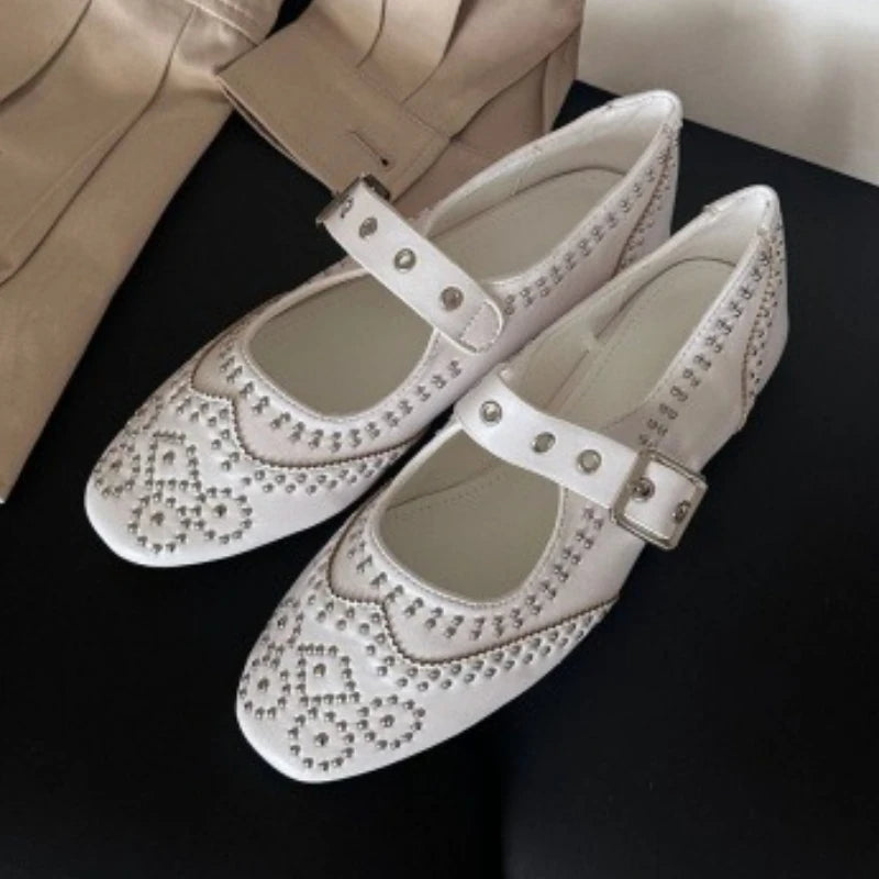 Retro Rivet Buckle Design Flats Women Round Toe Shallow Elegant Mary Jane Shoes for Ladies Fashion Brand Designer Casual Shoes