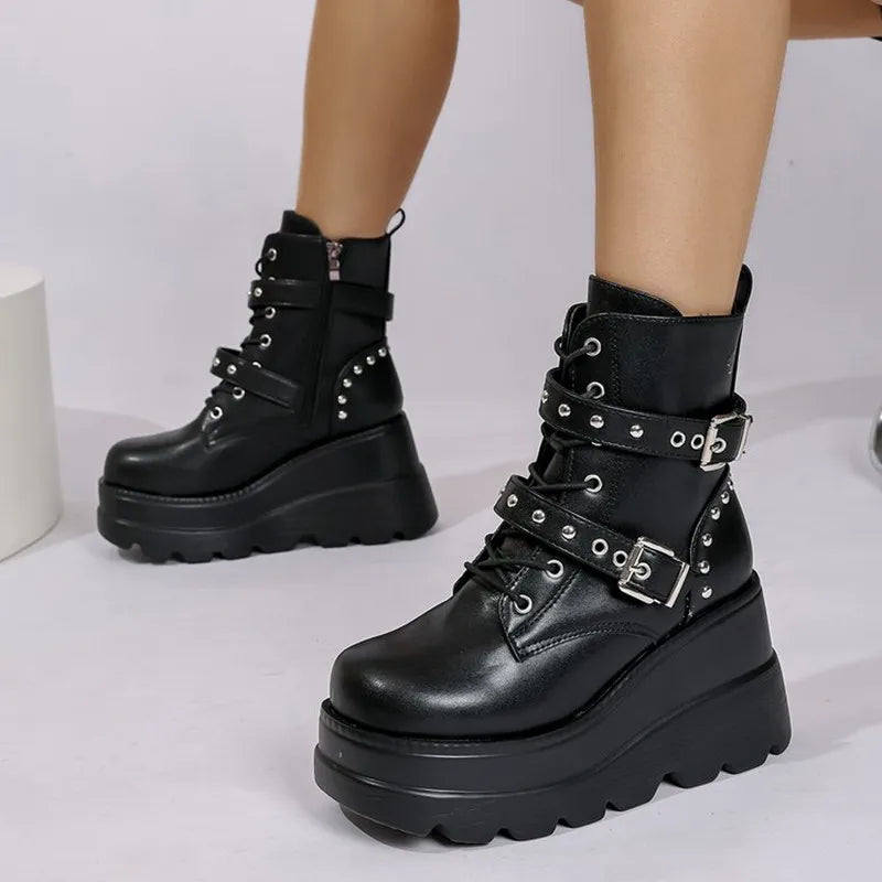 Women Leather Ankle Booties Woman 2026 New Autumn Winter Round Toe Lace Up Shoes Woman Motorcycle Platform Gothic Boots Cosplay