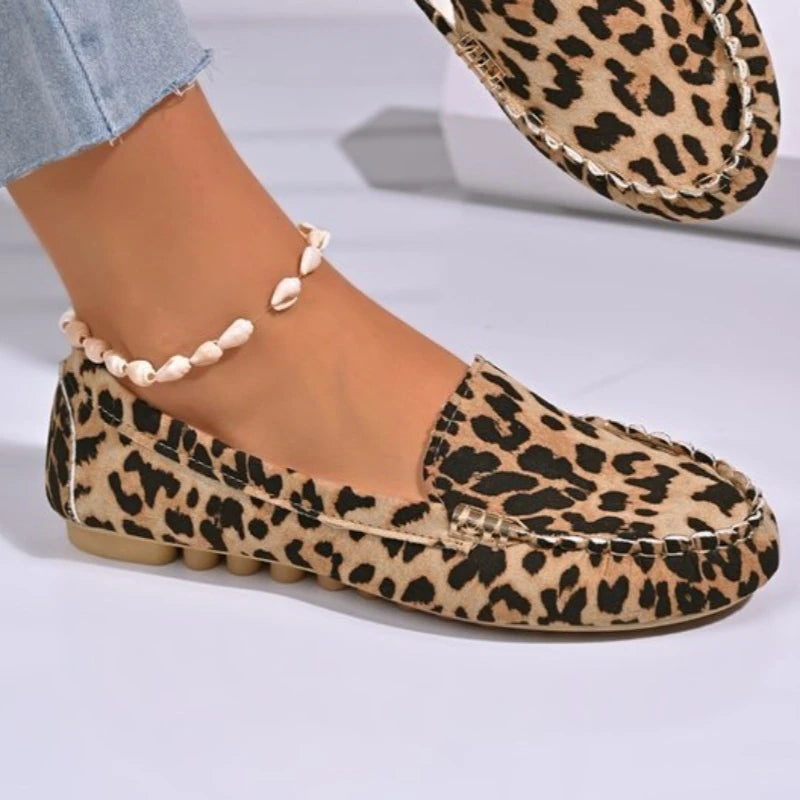 Spring Autumn New Women's Shoes Fashion Comfortable Flat Casual Outdoor Nonslip Shoes Lightweight Plus Size Ladies Singles Shoes